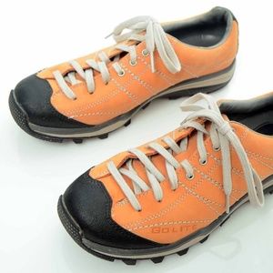 GoLite women's light orange outdoor shoes sz 8.5